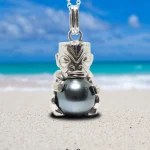 Pendentif Tiki fesses tatouées
